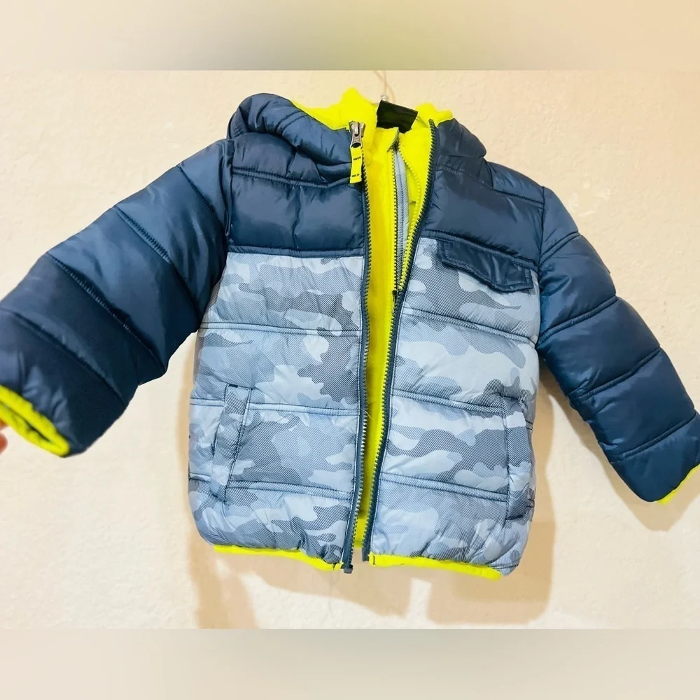 Snozu Kid's Jacket with hoodie - Blue - 3T like new condition super clean